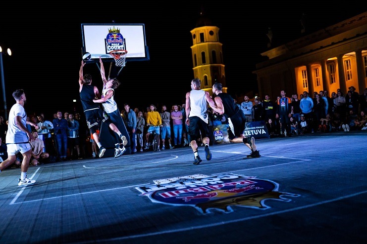 red-bull-halfcourt-basketball