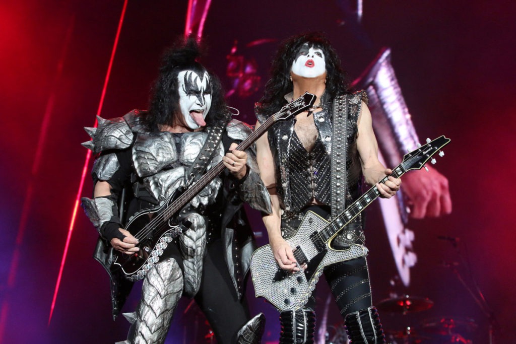 Kiss